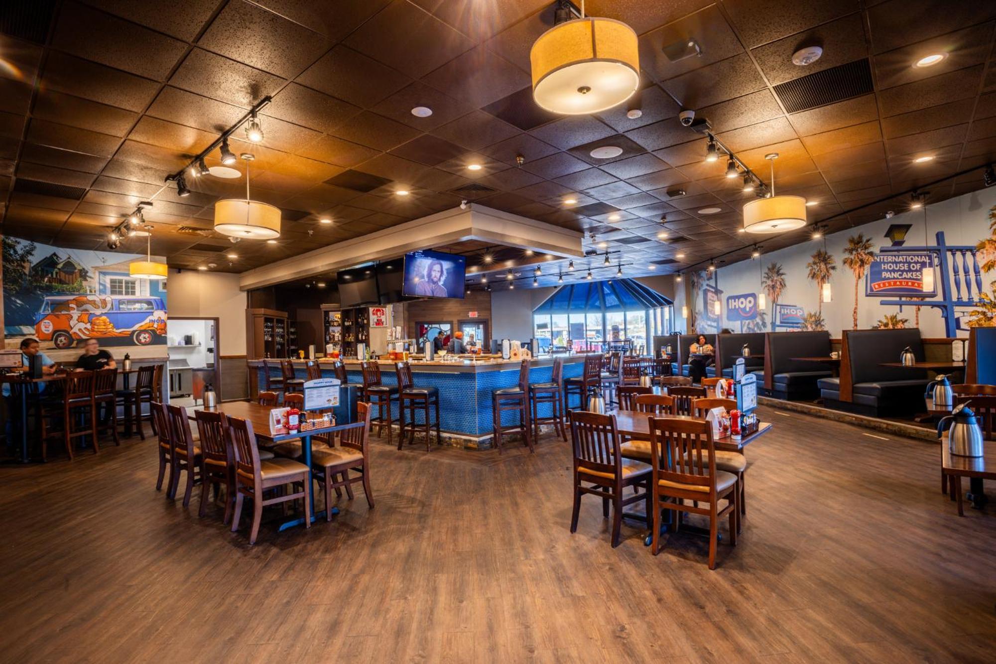 Holiday Inn Brookfield - Milwaukee By Ihg Exterior photo