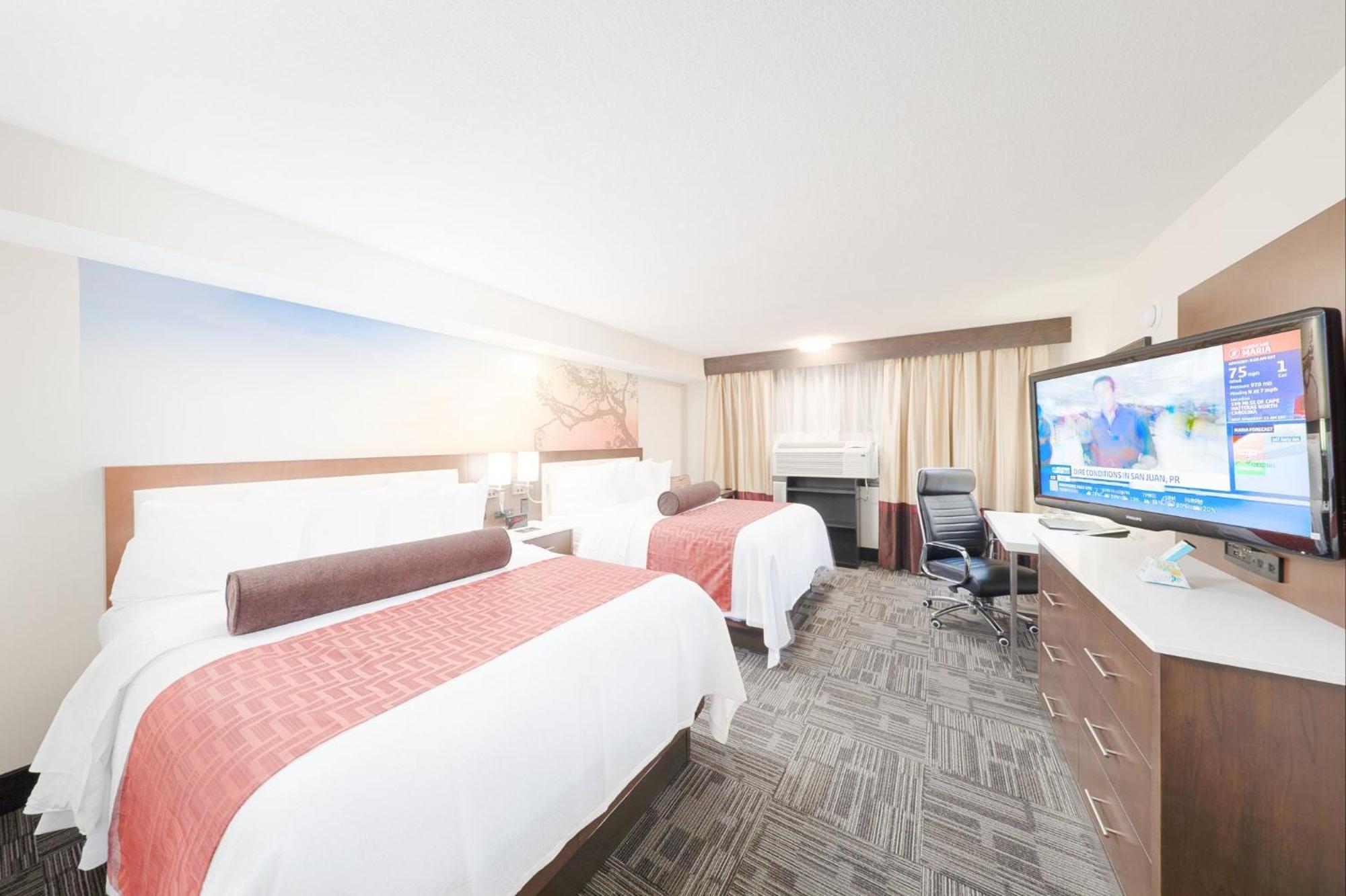 Holiday Inn Brookfield - Milwaukee By Ihg Exterior photo