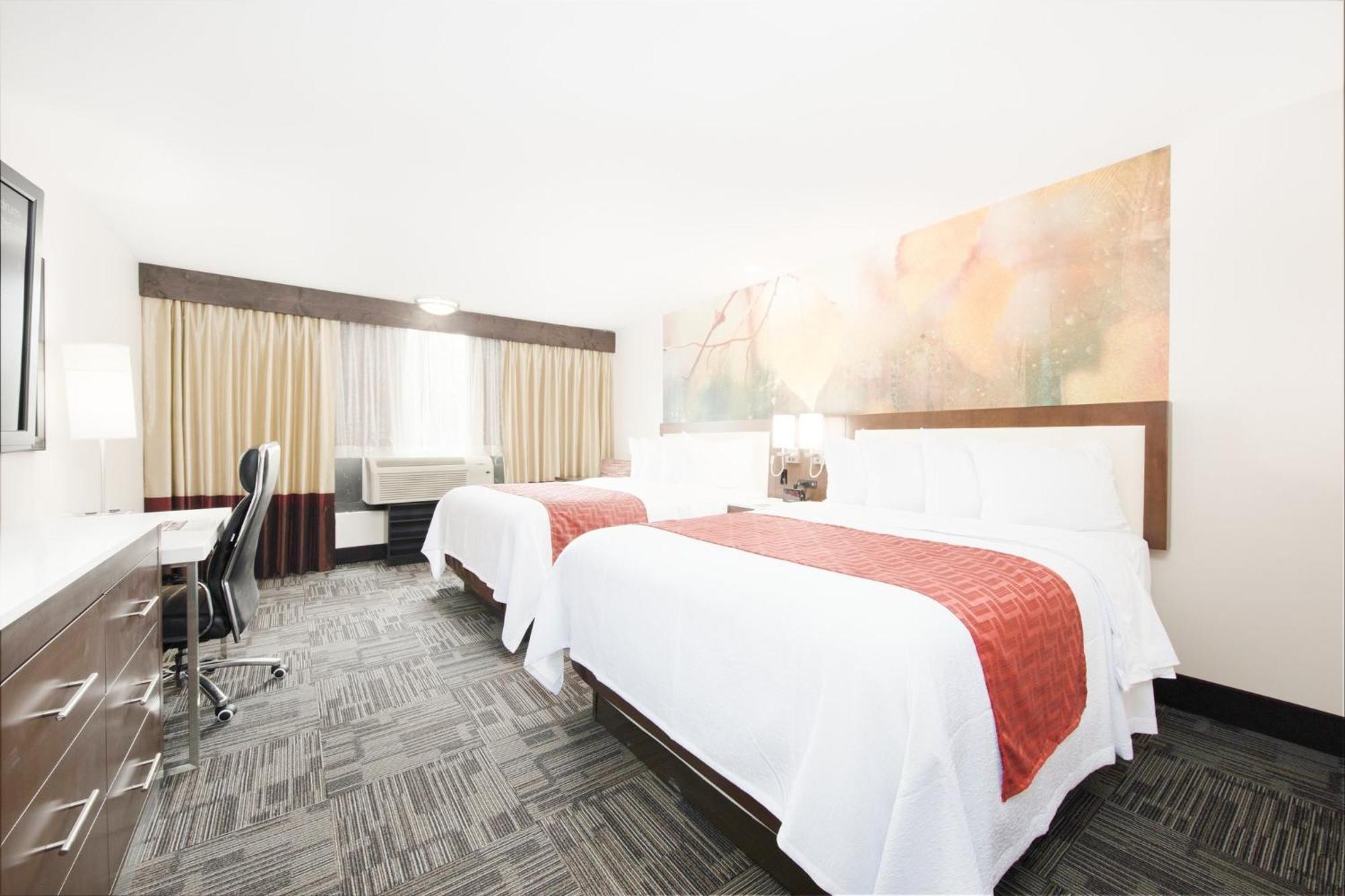 Holiday Inn Brookfield - Milwaukee By Ihg Exterior photo